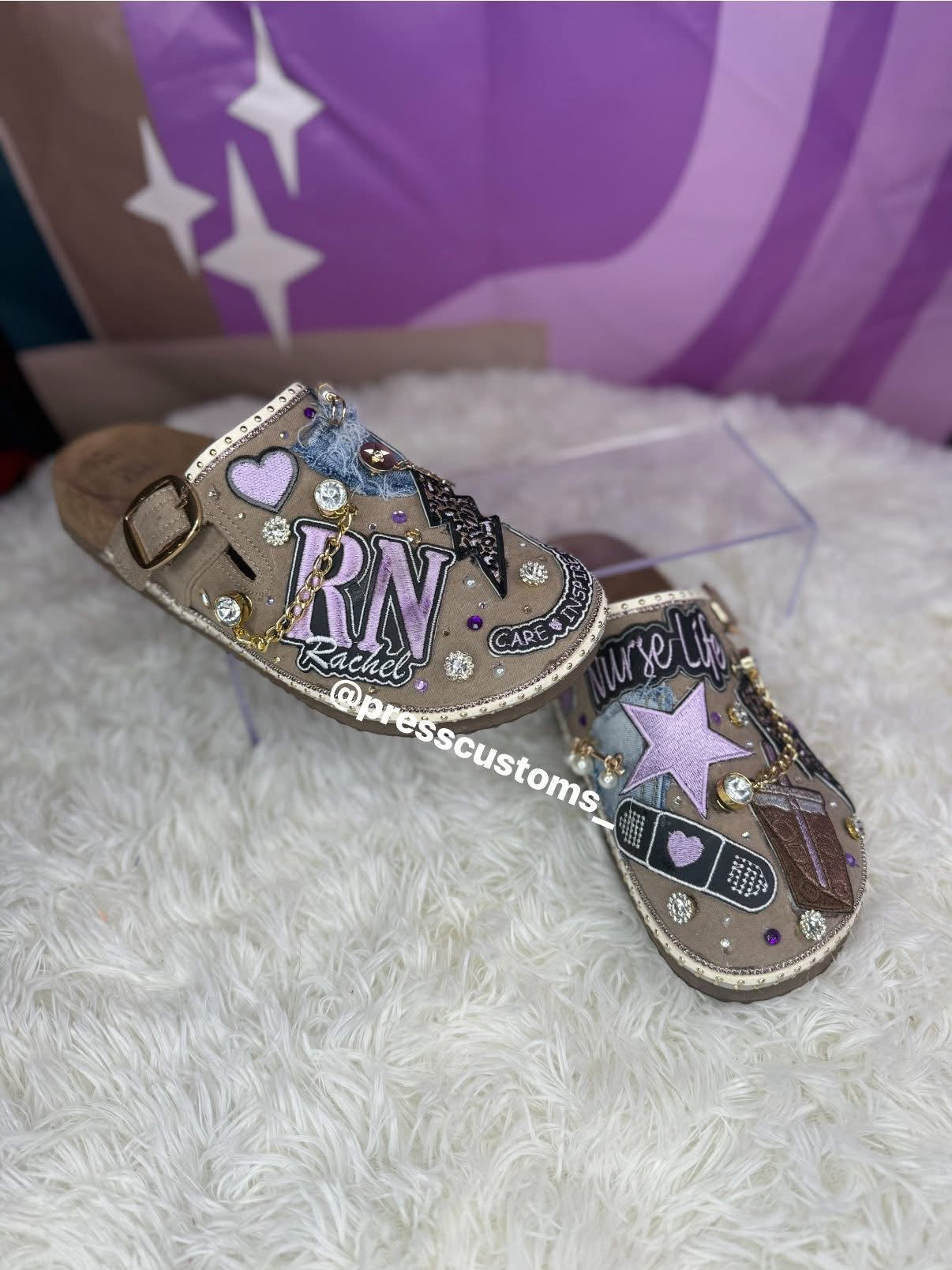 Healthcare worker clogs