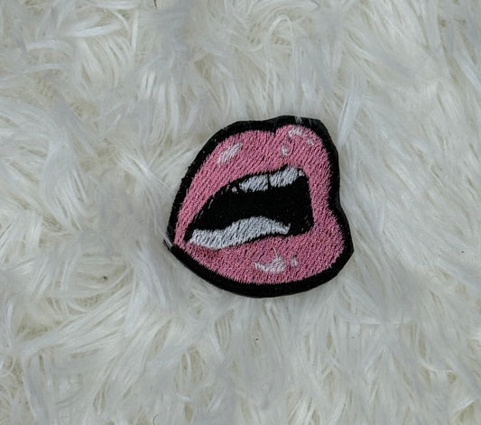 Pink lips patch