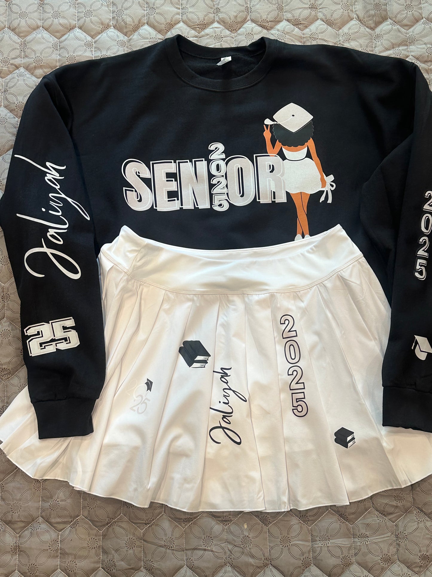 Graduation sweatshirt (ONLY)